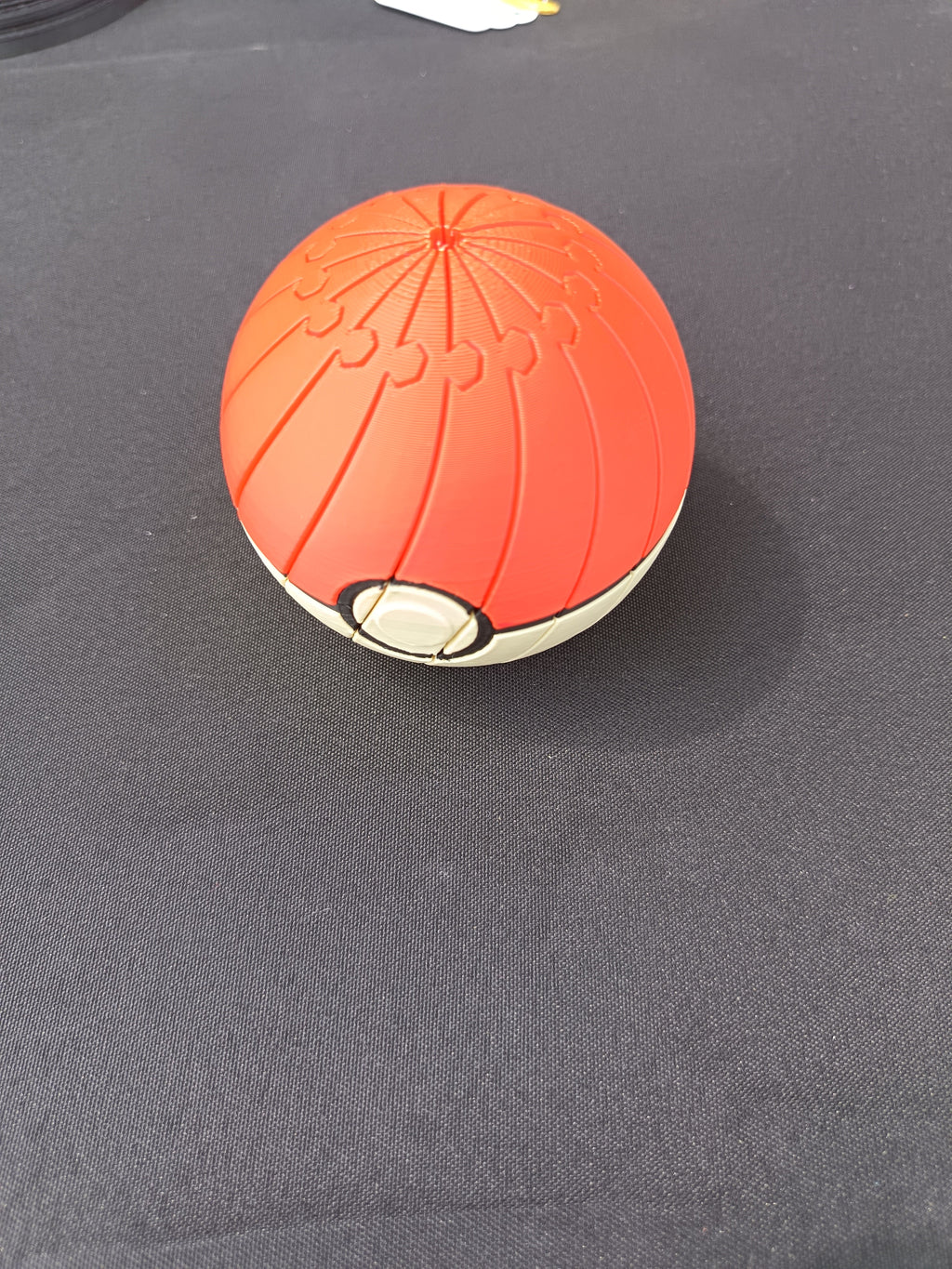 Poké Ball 3D imprimée 7 cm rouge et blanc