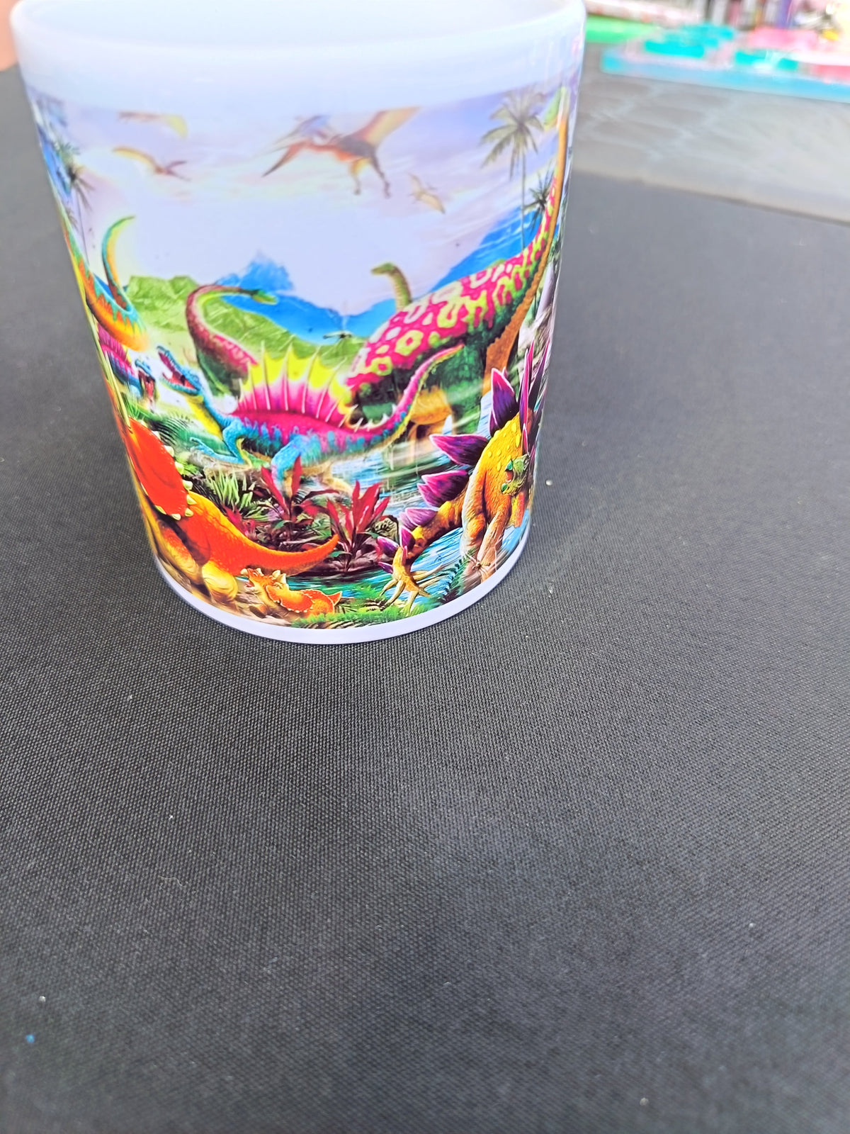 Tasse Dinosaures - vue panoramique de tous les dinosaures