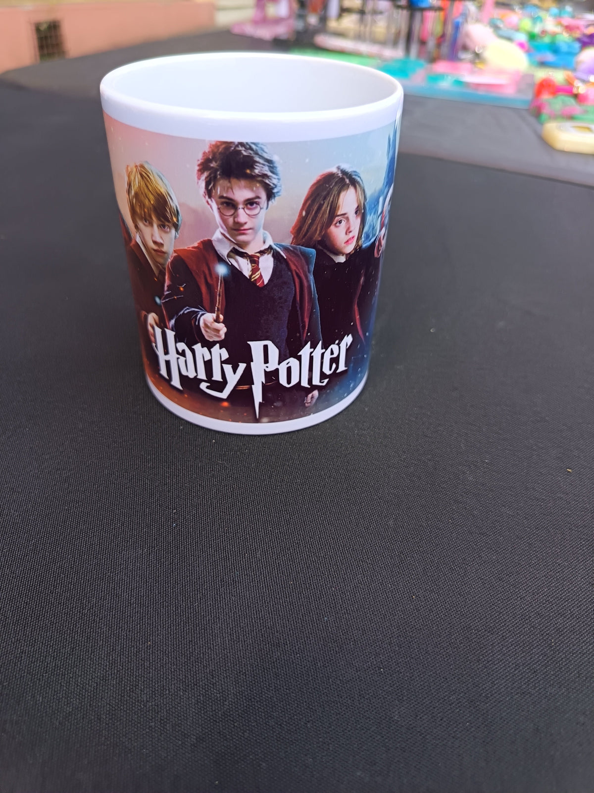 Tasse Harry Potter - Harry, Ron et Hermione avec baguettes magiques