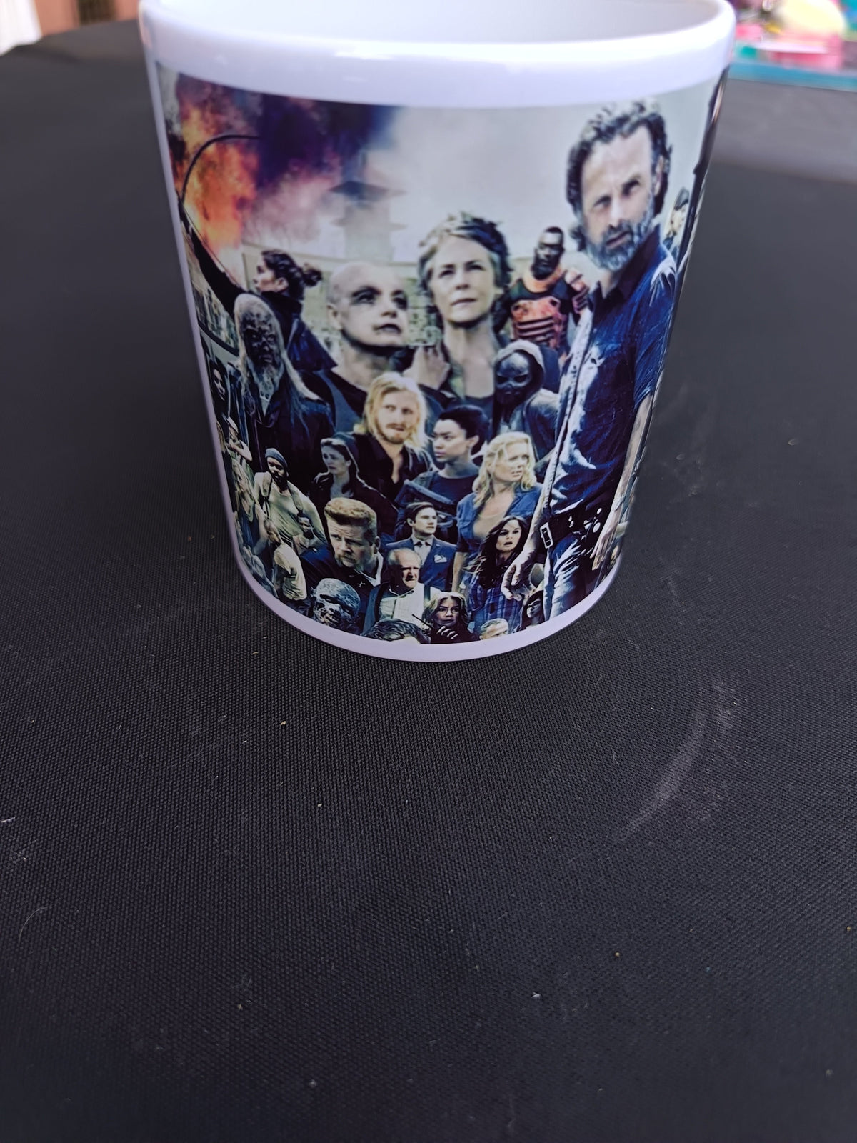 Tasse The Walking Dead - personnages face arrière