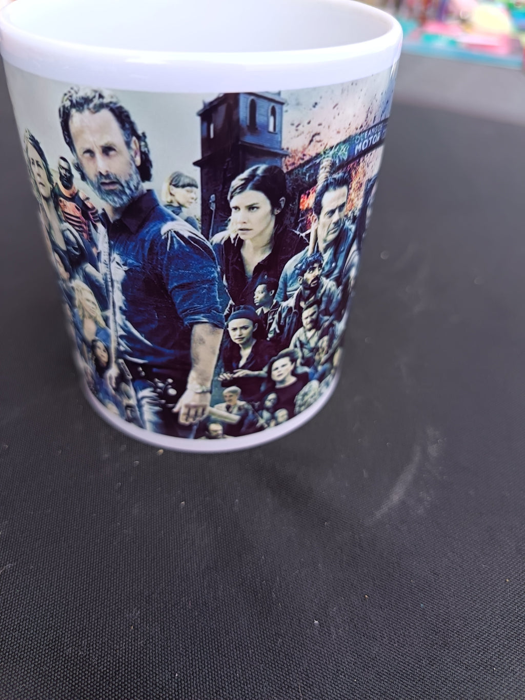 Tasse The Walking Dead - personnages face avant