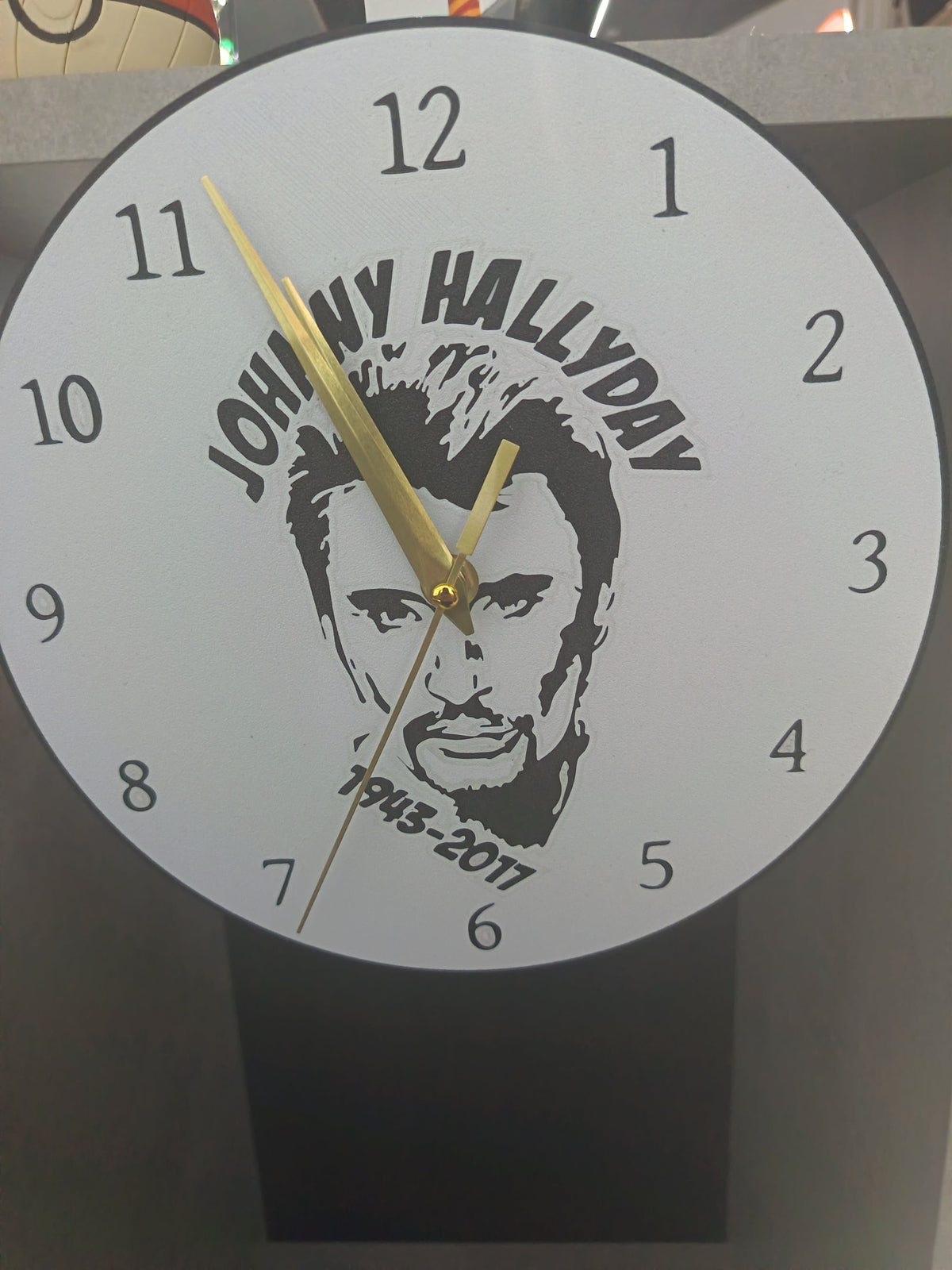 Horloge murale Johnny Hallyday 3D imprimée 24 cm portrait 1943-2017