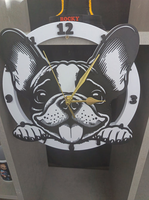 Horloge murale bouledogue français 3D imprimée 25 cm noir et blanc aiguilles dorées